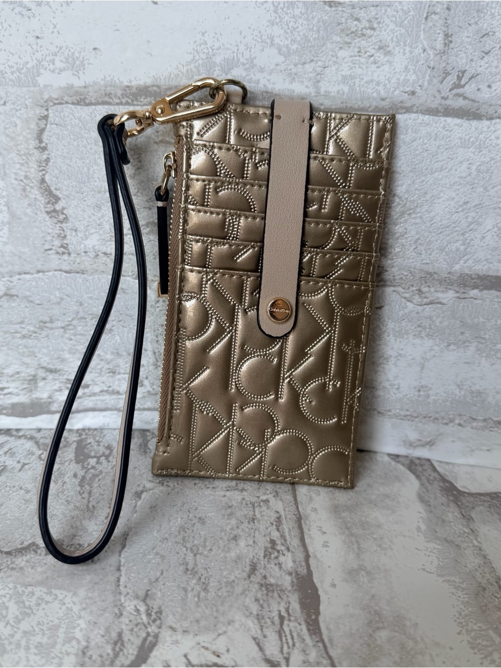 Calvin Klein Metallic Gold Quilted Wristlet Phone Case